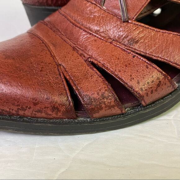 Steve Madden Red Strappy Buckle Leather Bootie Size 7.5 - Picture 7 of 11